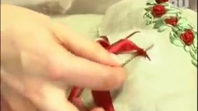Роза-паутинка.Вышивка лентами видео уроки. смотреть онлайн