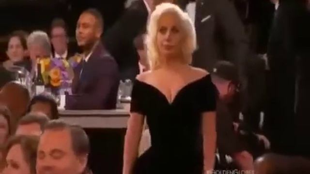 Леонардо Ди Каприо испугался Леди Гаги на премии «Золотой глобус» смотреть онлайн