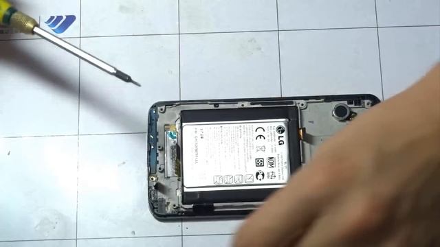Ремонт LG G2 (Замена экрана в сборе с сенсорным стеклом)