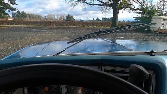 1978 K20 Suburban Walkaround pt3 (under hood and start up) смотреть онлайн