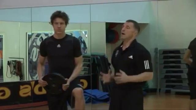 «Adidas Самосовершенствование. Баскетбол». Урок 2. Ноги смотреть онлайн