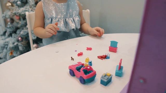 Polly pocket Василисе подарил дед мороз. Нашли под елкой подарок смотреть онлайн