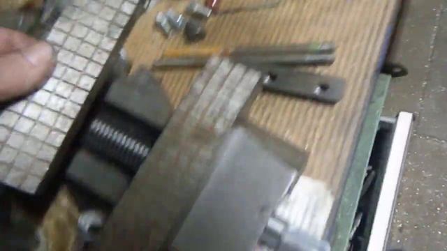 Ни разу за трудовую жизнь!..не встречал нормальных наших тисок смотреть онлайн