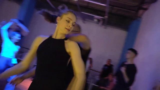 Вадим и Диана - вечеринка на Внутреннике 25.11 смотреть онлайн