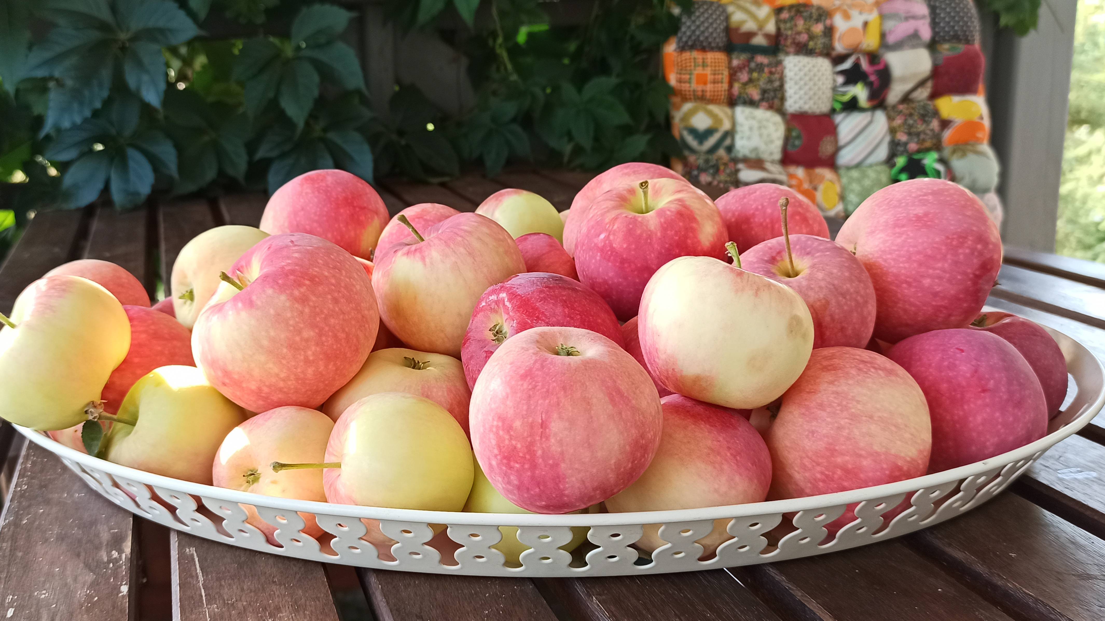 Янтарное яблочное варенье: сахара в 2 раза меньше, а яблочки все целенькие и прозрачные смотреть онлайн