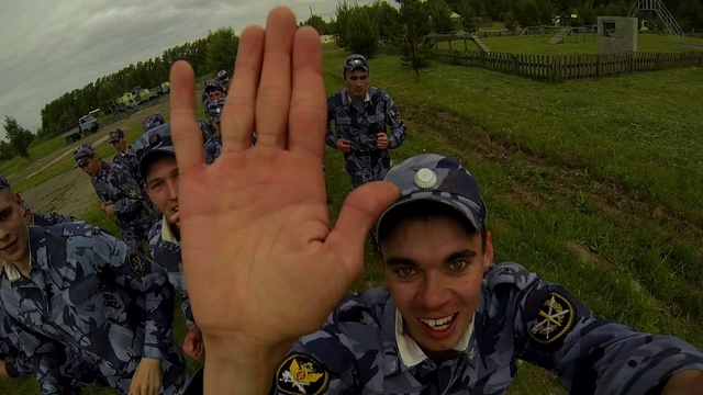 один раз живем =) смотреть онлайн