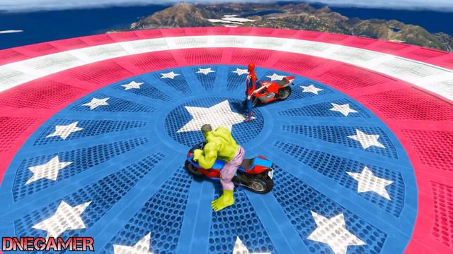 Gta v Desafío en Mega Rampa el Rayo McQueen - Motos montadas por Superhéroes, Spiderman смотреть онлайн