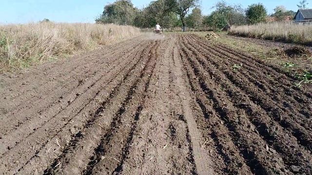 Культивація зим 350 (з двигуном від ВАЗ 2108) смотреть онлайн