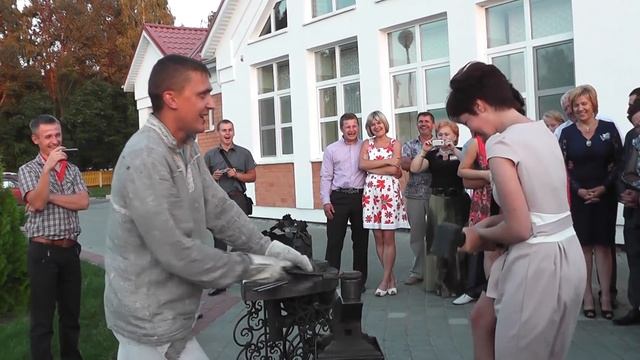 Поздравительный шоу-номер кузнеца на свадьбе смотреть онлайн