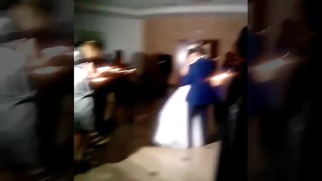 Танец Артура и Илоны в день их свадьбы. смотреть онлайн
