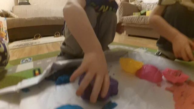 ВЛОГ: Космический песок мирик разгружает стиральную машину