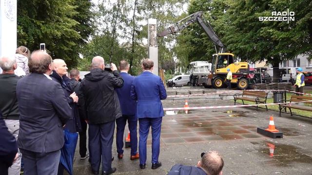 Komunistyczny pomnik w szczecińskim Dąbiu usunięty смотреть онлайн