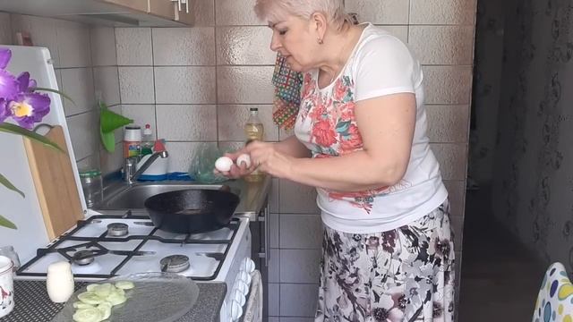 VLOG 519 Сегодня стресс/Заедаю мороженым/Мясо на завтрак/ смотреть онлайн