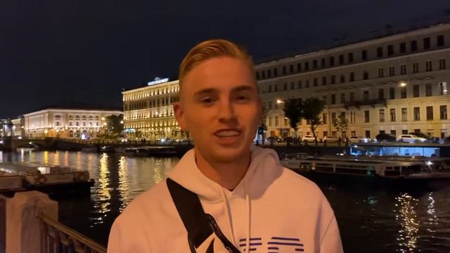 С берегов Невы смотреть онлайн