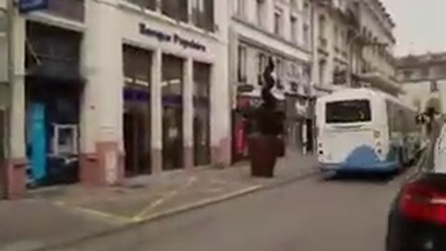 Эпиналь, департамент Вогезы, прогулка по центру города/Epinal, France. смотреть онлайн