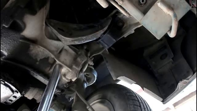 Замена подушек МКПП на Daewoo Nexia 1,5 Дэу Нексия 2001 года смотреть онлайн