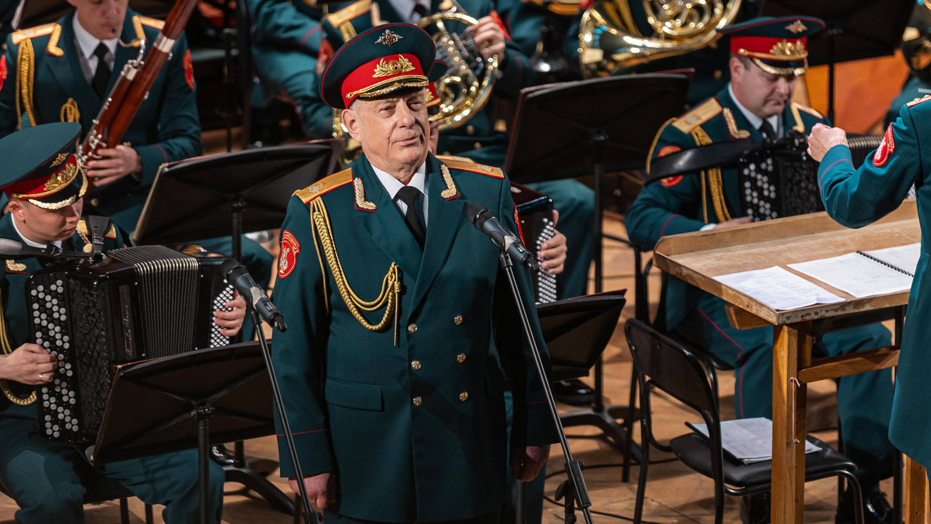 «Бери шинель, пошли домой», солист – Валерий Гавва, май 2024 смотреть онлайн