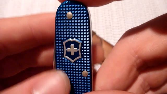 Knife Review: Victorinox Cadet (Blue Alox)
