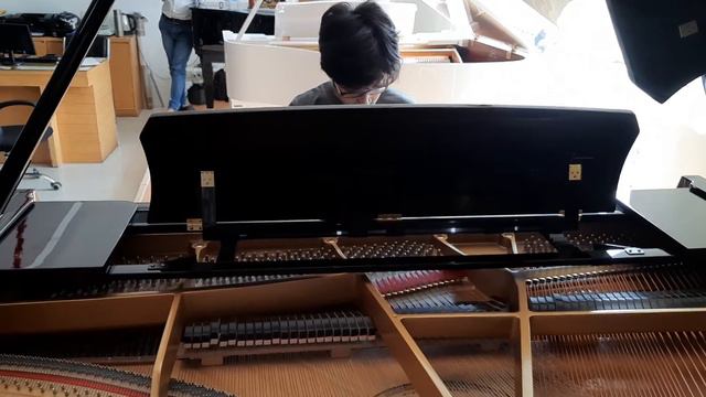 River Flows in You Played on Kawai Grand Piano-Theme Piano World, Indiranagar смотреть онлайн