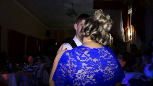 "Мамины глаза" Поёт Виктория Доценко смотреть онлайн