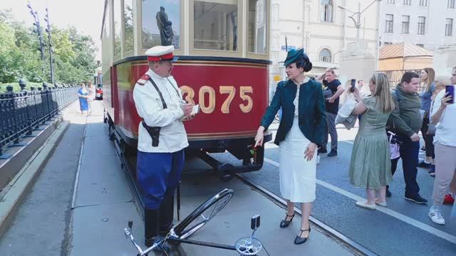 День Московского транспорта на Чистопрудном бульваре (08.07.2023) смотреть онлайн
