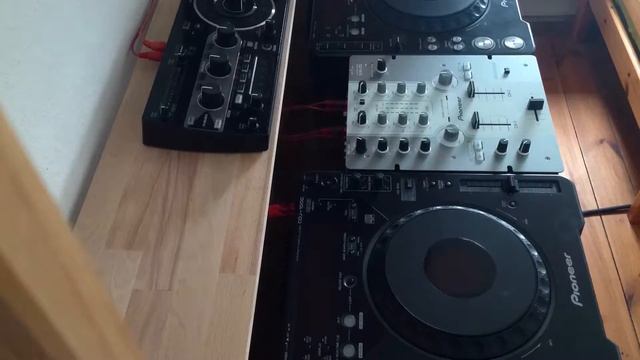 Aufbau von meinem Set (CDJ-1000, DJM-250, RMX-1000) смотреть онлайн
