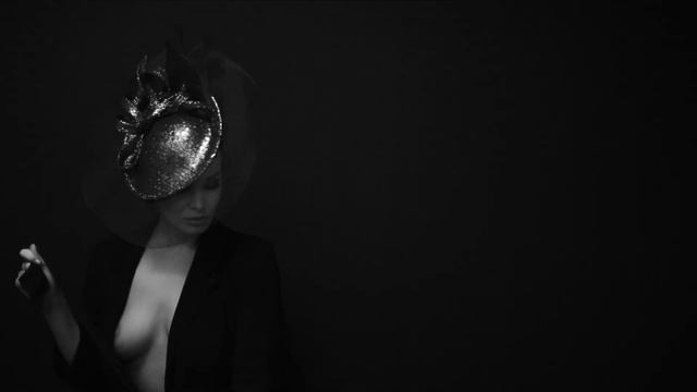 Дизайнерская черная шляпка для скачек "Moonglow" Designer black hat for horse racing " Moonglow" смотреть онлайн