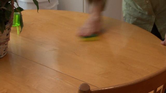 General Housekeeping : How to Clean a Kitchen Table смотреть онлайн