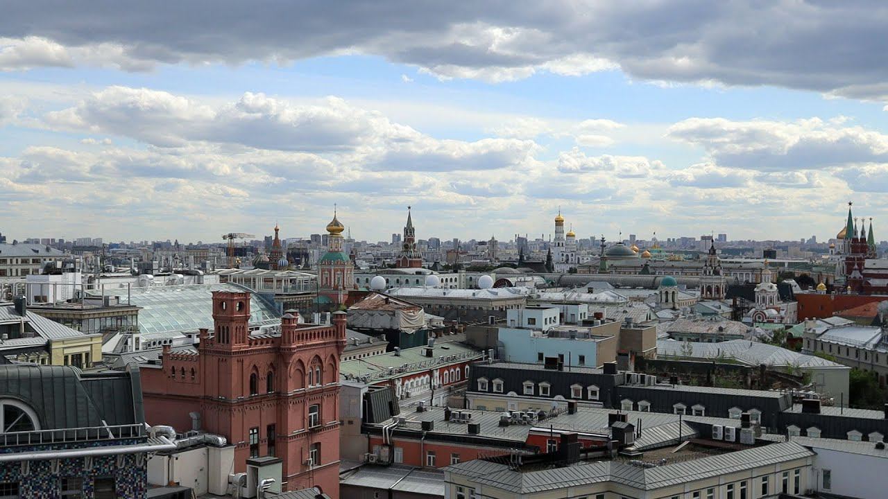 Москва июнь 2023 г. День первый. Смотровая площадка Детского мира. Музей Детства. Красная площадь. смотреть онлайн