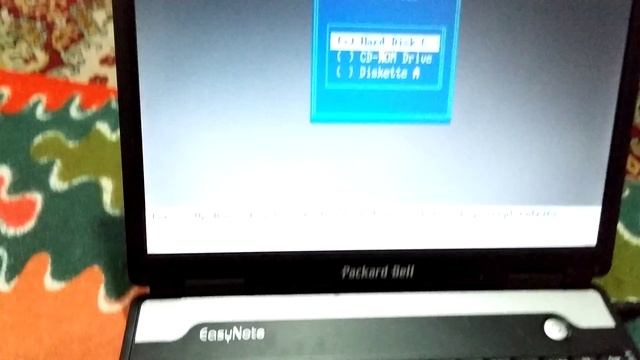How to boot from a CD/DVD (Packard Bell EasyNote B3340) смотреть онлайн