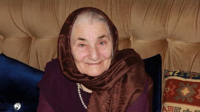 НАРОДНОГО УЧИТЕЛЯ РД РАЗАКОВОЙ ПАТИМАТ САЛАХУДИНОВНЕ КЛИП С ПОЗДРАВЛЕНИЕМ ЖЕНСКИМ ПРАЗДНИКОМ 8 МАРТ смотреть онлайн