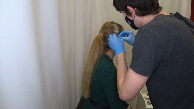 Flat Piercing. Пирсинг хряща смотреть онлайн
