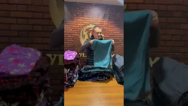 Одяг секонд хенд Брюки флісові мікс - Код 40153 (30.10.2023 мішок 2) смотреть онлайн