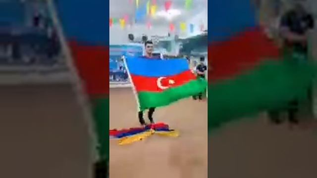 АЗЕРБАЙДЖАНСКАЯ ШКОЛА ТАНЦЕВ