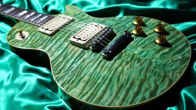 Gibson CustomShop 1959 Les Paul Emerald Green смотреть онлайн