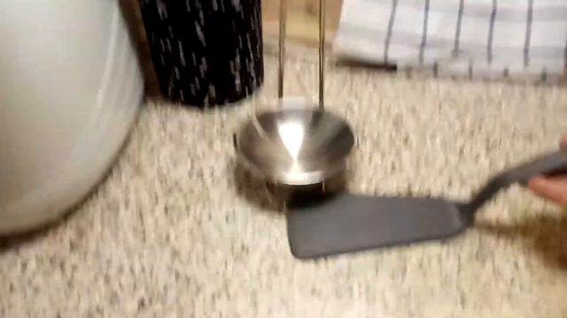 Видеообзор держатель для ложки Икеа и серия кухонных приборов Fulländad/ ikea spoonrest Avslagen смотреть онлайн