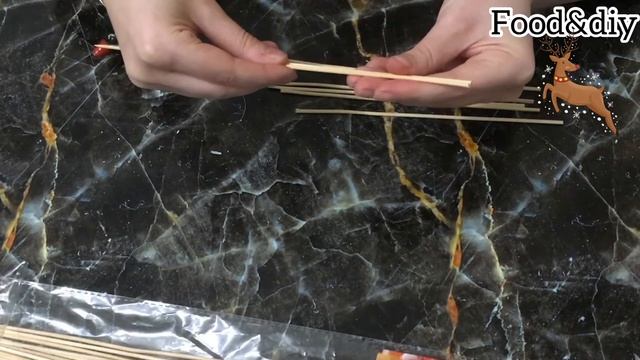 Креативная ёлочка из деревянных палочек/Новогодние идеи своими руками