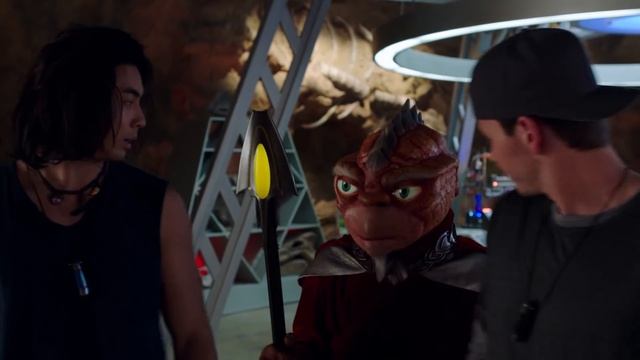 Pasado, Presente y Fusión | Dino Charge | E02 | Episodio Completo | Power Rangers para Niños смотреть онлайн
