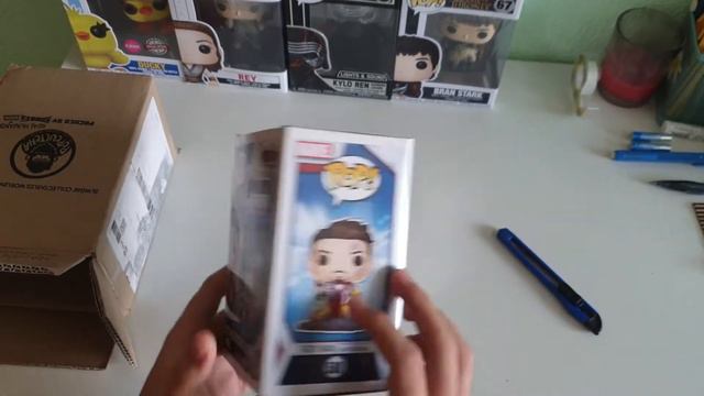 Unboxing Funko POP Iron Man Endgame | I Am Iron Man | MickeyCollector смотреть онлайн