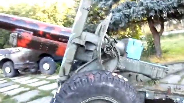 Який вигляд має стара військова техніка, яку хочуть відновити смотреть онлайн