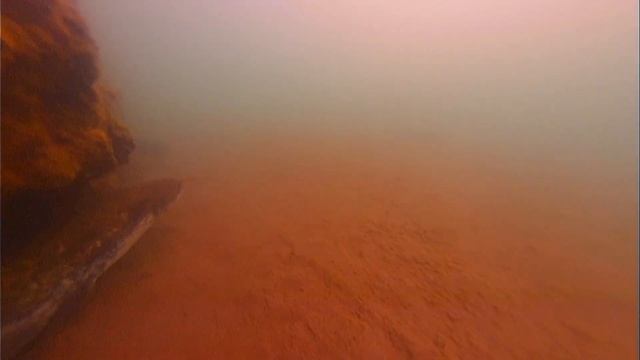 КОРЯГИ ПОД ВОДОЙ ВДРУГ ОЖИЛИ! Рыбалка на реке и на канале. смотреть онлайн