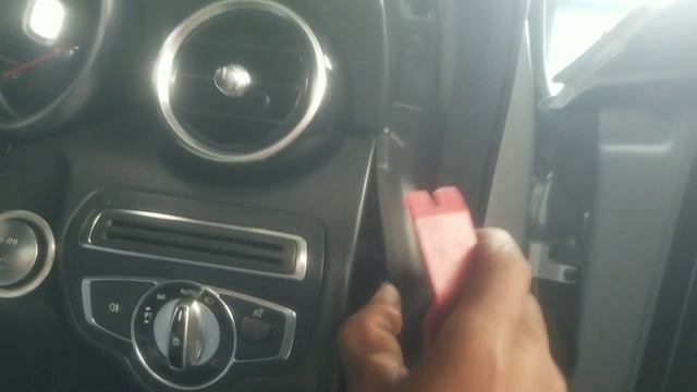 Mercedes Benz C-Class W205 Dashboard Teardown