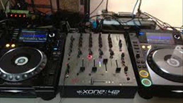 Tech House Mix July 2014 Mixed By Tasosg (Part 2) смотреть онлайн