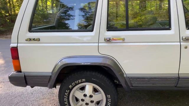 Davis AutoSports 1991 JEEP CHEROKEE XJ LAREDO / 1 OWNER / PRISTINE / FOR SALE смотреть онлайн