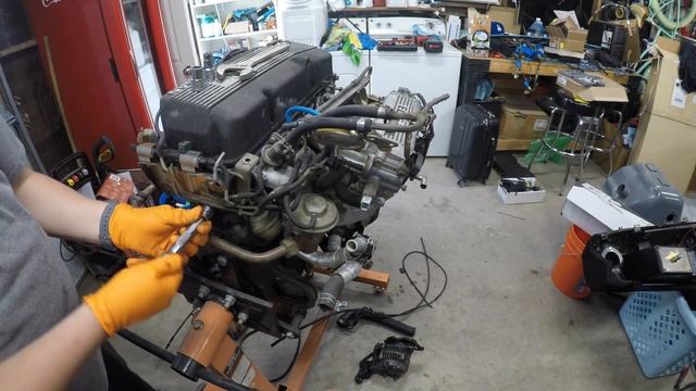 KA24E Engine Teardown (kinda) - 240sx Build - Ep 2 - Panchos Garage смотреть онлайн