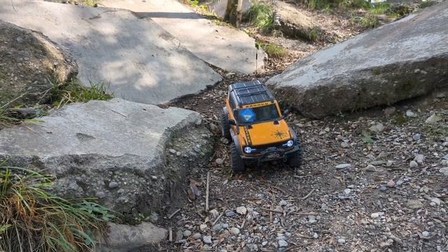 Huangbo R1001 ( Bronco ) in Augsburg Lechhausen am 24.9.23 смотреть онлайн