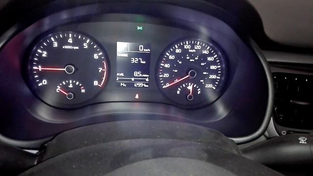 Kia Río 2019 Sedán Equipamiento Y Rendimiento.