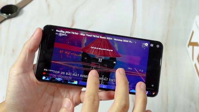 Redmi K50 Ultra đã có thể lên HyperOS: Từ 5.x Triệu. Dùng tiếp ở 2024 có xứng đáng ? смотреть онлайн