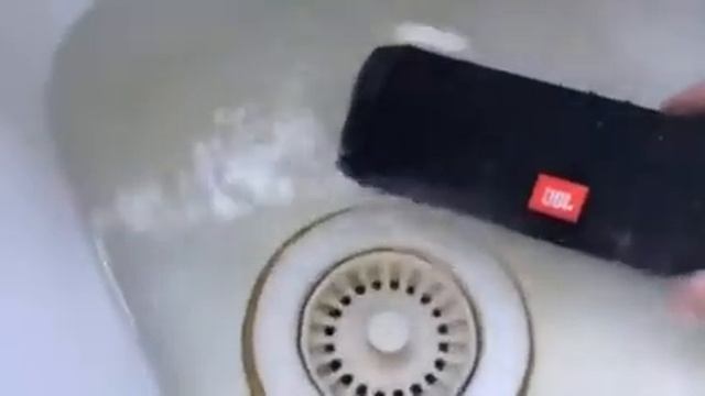JBL Flip 4 speaker test on Hardstyle XD смотреть онлайн