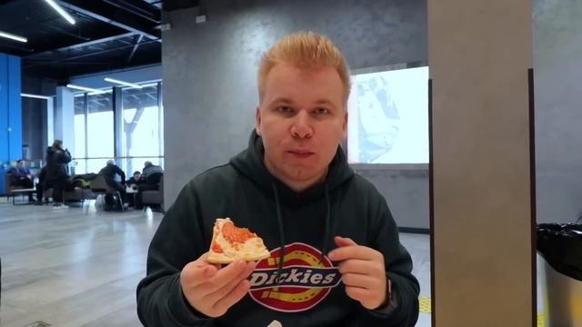 ПИЦЦА в МЕТРО / Все по 300 рублей / Купил и попробовал ВСЕ МЕНЮ / Это вкусно? / ЕДА в Метро смотреть онлайн